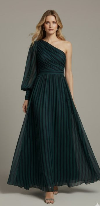 Printed Rose Pendant Maxi Dress